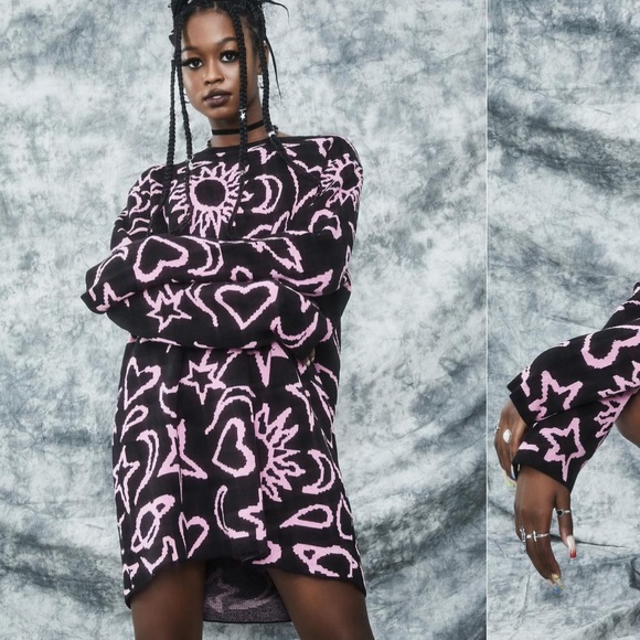 Delia’s Oversized Sweater - Picture 2 of 4